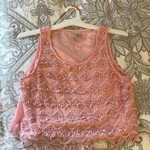 Size small slightly cropped tank